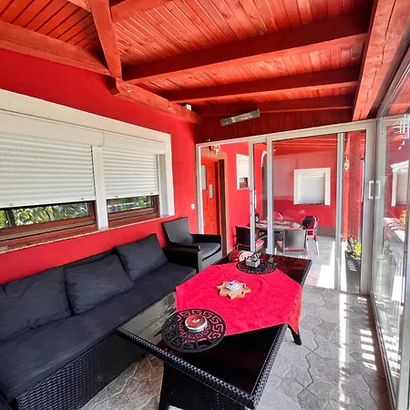 Diamond Hill Vila *